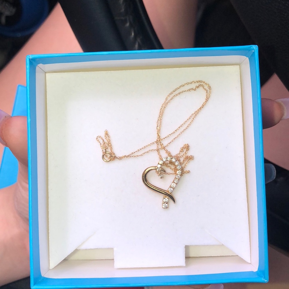gold heart necklace